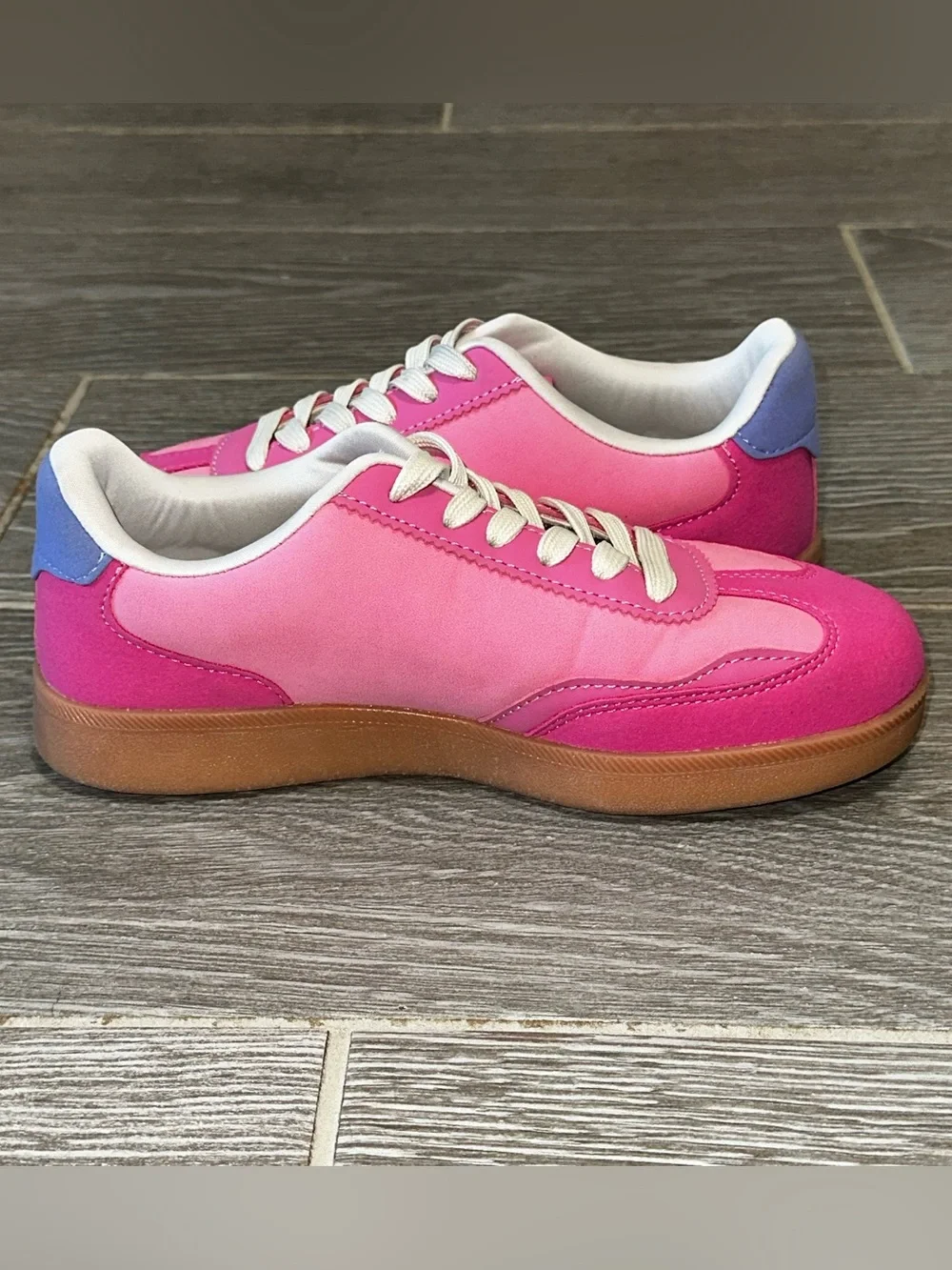 La Sheelah Mody Wavy Low Top Women’s 6 Sneakers Lace-Up Two Tone Pink Streetwear